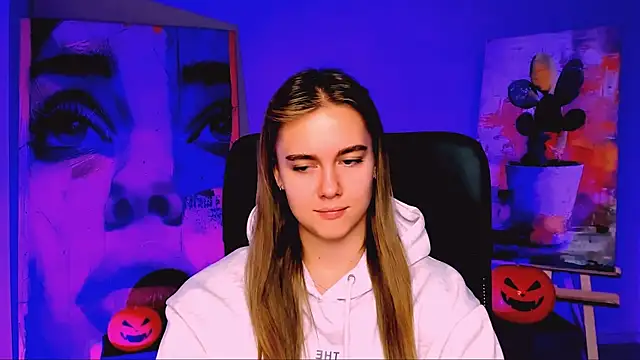 JuneWoods online show from 10-29-25, 06:34