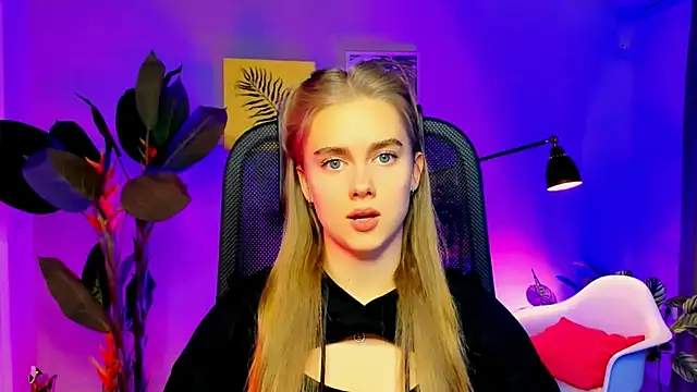 JuneWoods online show from 11-20-25, 09:21