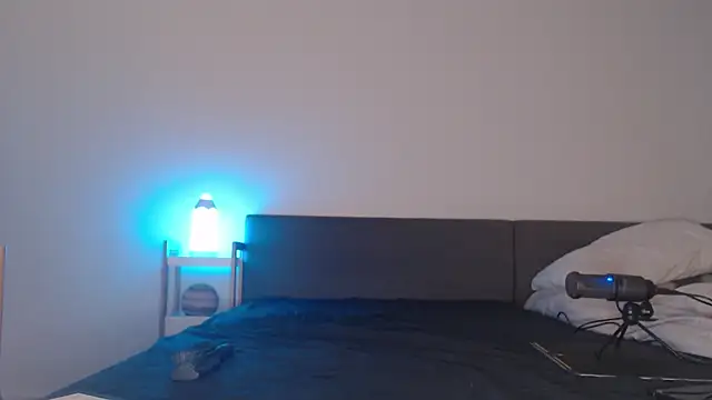 blueburrypie online show from 11-04-25, 02:21