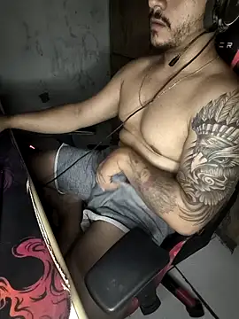 Snapshot of gtzmoreno chatting on 09-27-25, 05:46 gtzmoreno online show from 09-27-25, 05:46