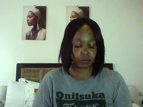 Snapshot of Blacksashaxx chatting on 11-05-25, 11:13 Blacksashaxx online show from 11-05-25, 11:13