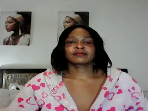 Snapshot of Blacksashaxx chatting on 11-26-25, 05:51 Blacksashaxx online show from 11-26-25, 05:51
