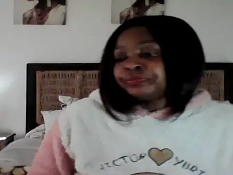 Snapshot of Blacksashaxx chatting on 06-07-26, 10:53 Blacksashaxx online show from 06-07-26, 10:53