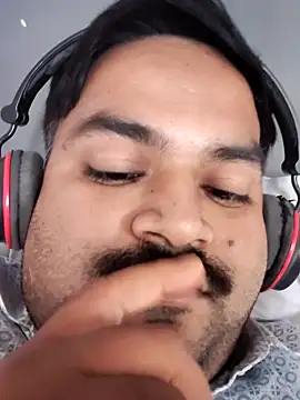 desiyouth94 online show from 11-18-25, 08:39