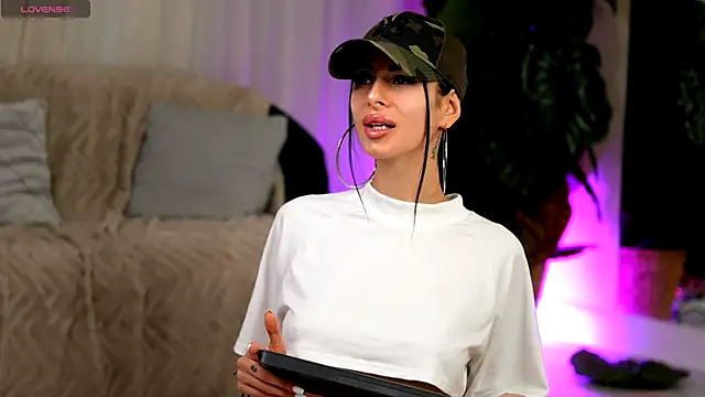 EvaAmanti online show from 01-09-26, 04:19