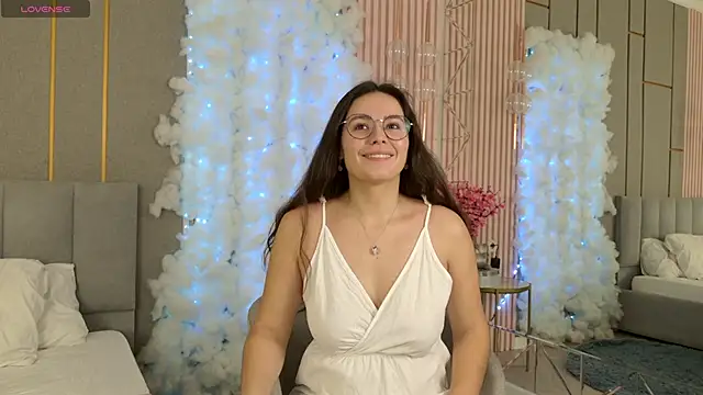 GabiBatista online show from 10-15-25, 05:06