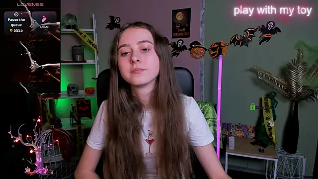 rebecca smile online show from 10-29-25, 01:32