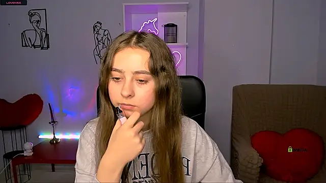 rebecca smile online show from 11-10-25, 01:16