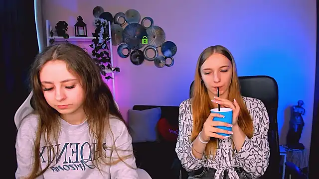 rebecca smile online show from 03-13-26, 01:16