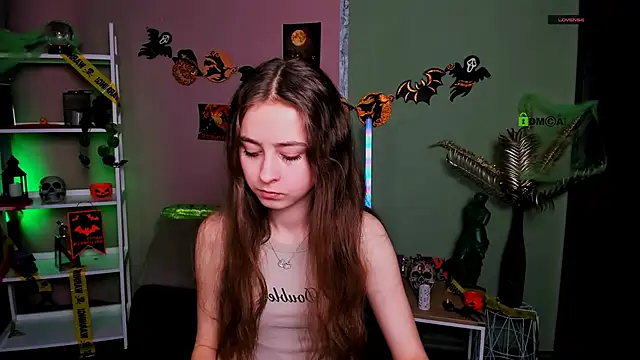 rebecca smile online show from 11-04-25, 06:39