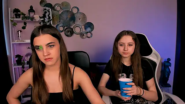 rebecca smile online show from 03-19-26, 01:11