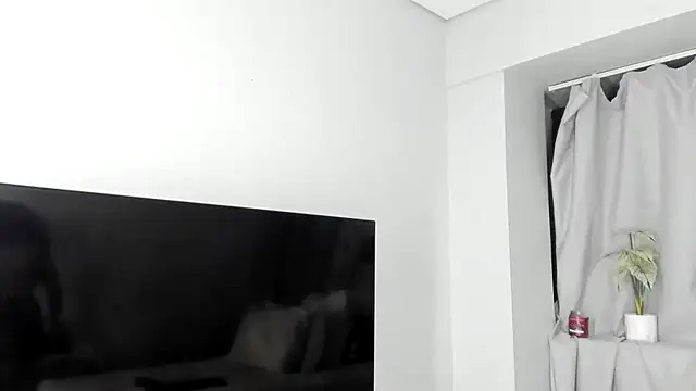 ConnieSmall24 online show from 11-01-25, 07:41