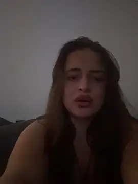 Snapshot of Roxy_30 chatting on 10-24-25, 07:13 Roxy 30 online show from 10-24-25, 07:13