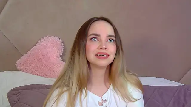 AnitaVenture online show from 04-04-26, 04:24