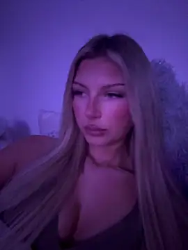 blondeeee online show from 03-25-26, 05:45