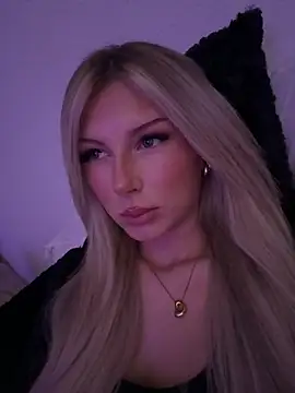 blondeeee online show from 04-15-26, 04:33