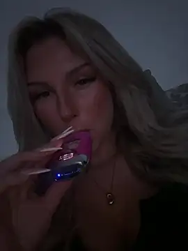 blondeeee online show from 05-07-26, 07:50