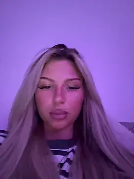 blondeeee online show from 05-04-26, 04:54
