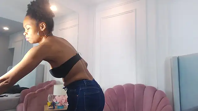 ChantalGarner online show from 02-25-26, 01:22