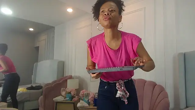 ChantalGarner online show from 02-18-26, 01:29