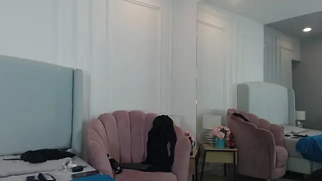 ChantalGarner online show from 01-08-26, 01:17