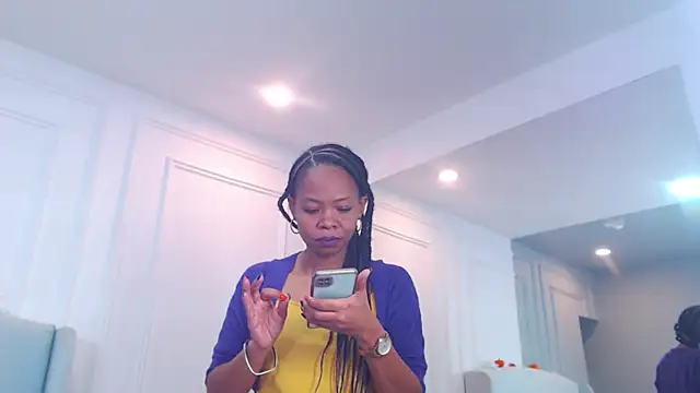 ChantalGarner online show from 11-07-25, 01:04