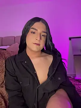 Dania Oconor online show from 11-22-25, 01:15