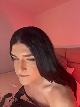 Dania Oconor online show from 11-18-25, 10:34