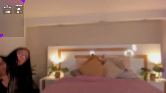 Snapshot of Violeta_dh chatting on 05-16-26, 11:31 Violeta dh online show from 05-16-26, 11:31
