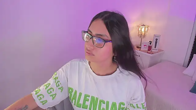 cherrylady 02 online show from 11-28-25, 12:05