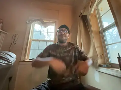 ThrowedWorldWide online show from 12-17-25, 12:54