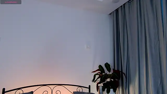 KariDollar online show from 10-07-25, 05:41