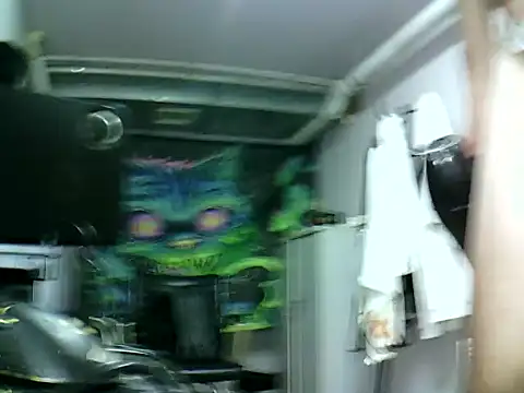 krerem online show from 10-23-25, 03:10