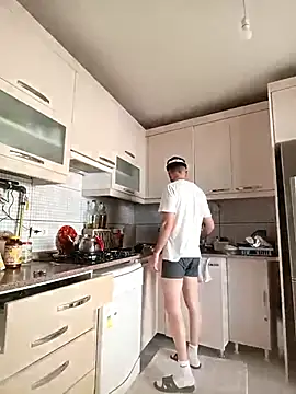 krerem online show from 04-08-26, 01:56