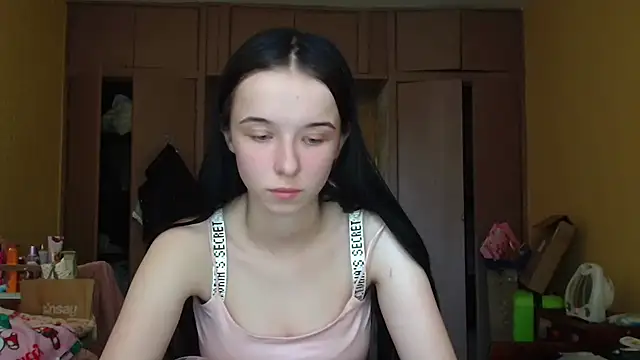 Emilia Light online show from 05-30-26, 08:53