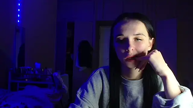 Emilia Light online show from 03-26-26, 08:07