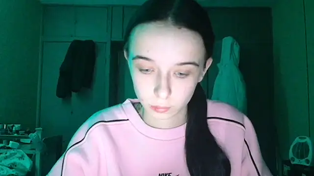 Emilia Light online show from 11-30-25, 03:46