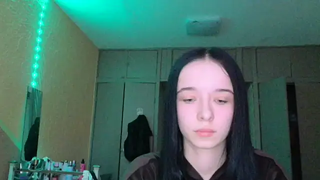 Emilia Light online show from 03-09-26, 06:17