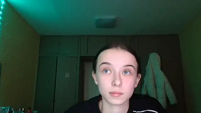 Emilia Light online show from 02-13-26, 12:38