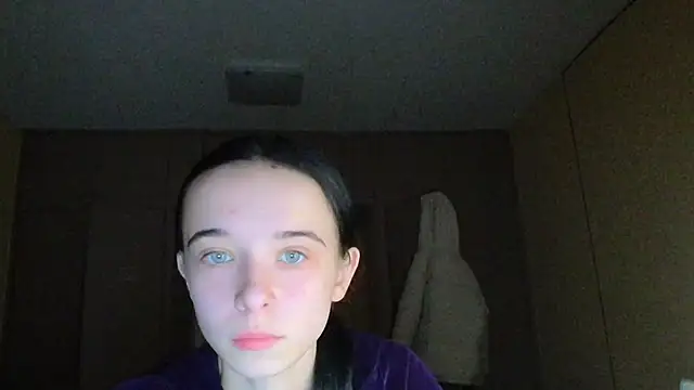 Emilia Light online show from 11-10-25, 06:07