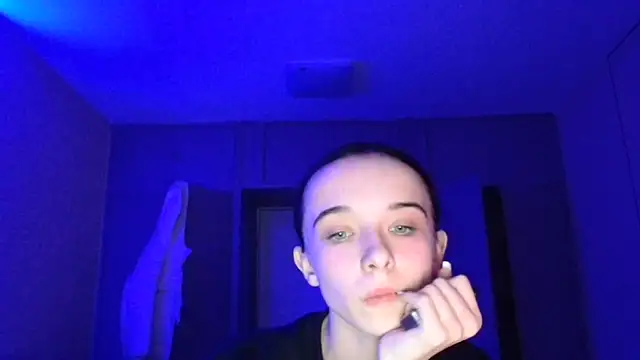 Emilia Light online show from 11-07-25, 06:18