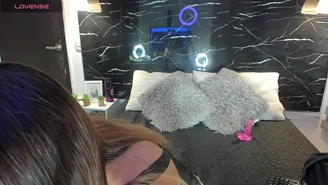 SWEET MEELODY online show from 10-18-25, 01:18
