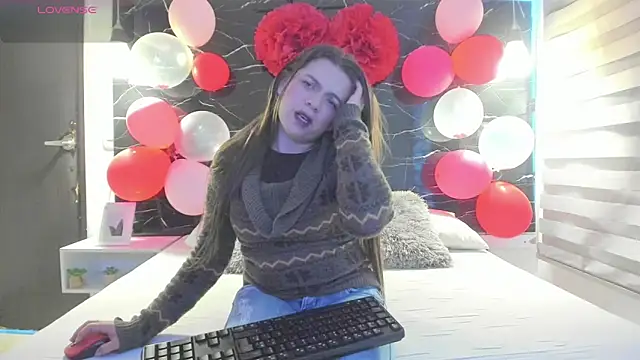 ZOE LE online show from 02-21-26, 11:45