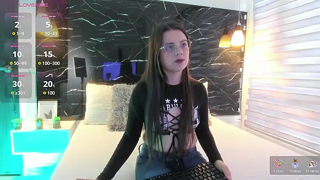 ZOE LE online show from 11-10-25, 11:37