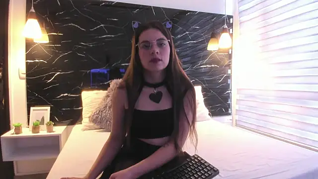 ZOE LE online show from 10-27-25, 11:44