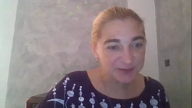 Snapshot of GoldenAngelMilf chatting on 10-01-25, 11:36 GoldenAngelMilf online show from 10-01-25, 11:36