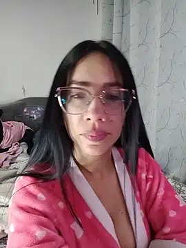 Snapshot of YaraDuartee chatting on 07-31-26, 01:38 YaraDuartee online show from 07-31-26, 01:38