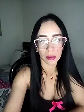 YaraDuartee online show from 04-10-26, 01:12