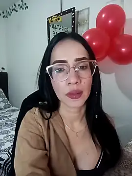 Snapshot of YaraDuartee chatting on 02-20-26, 01:13 YaraDuartee online show from 02-20-26, 01:13