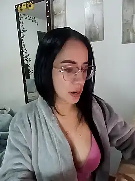 YaraDuartee online show from 11-29-25, 09:37